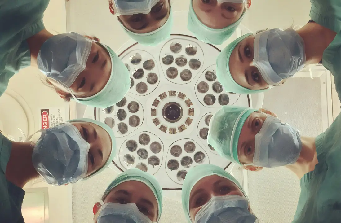 Surgical team environment for gastrointestinal procedures
